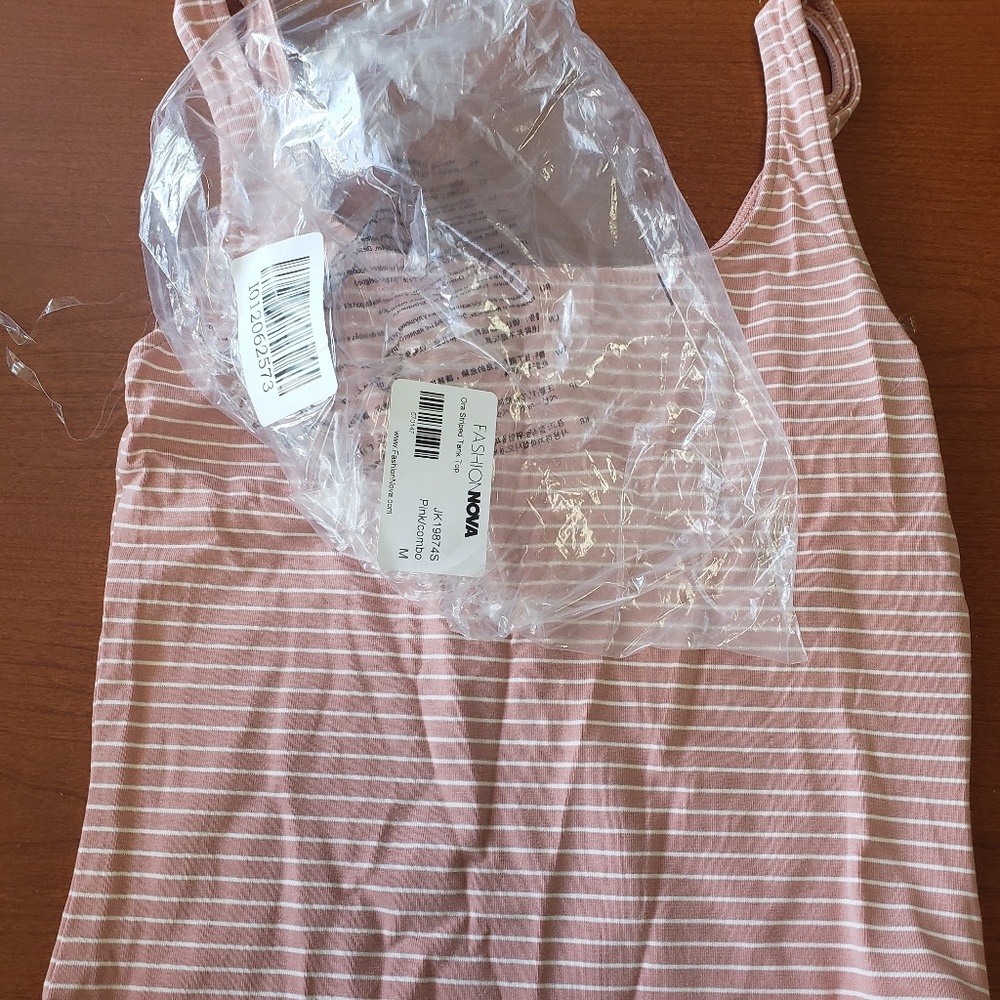 Pink top - Picture 2 of 3